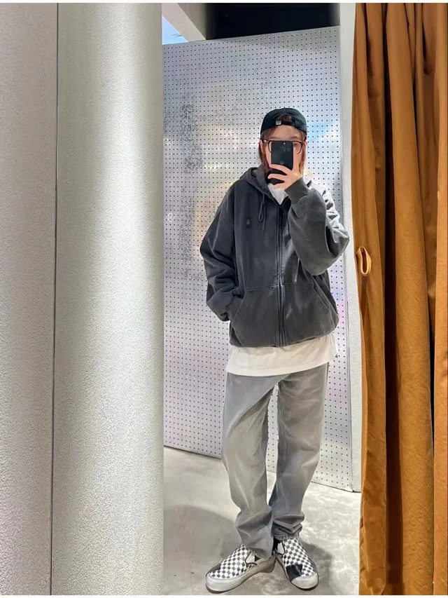 Carhartt Hooded Sweatshirt [3 