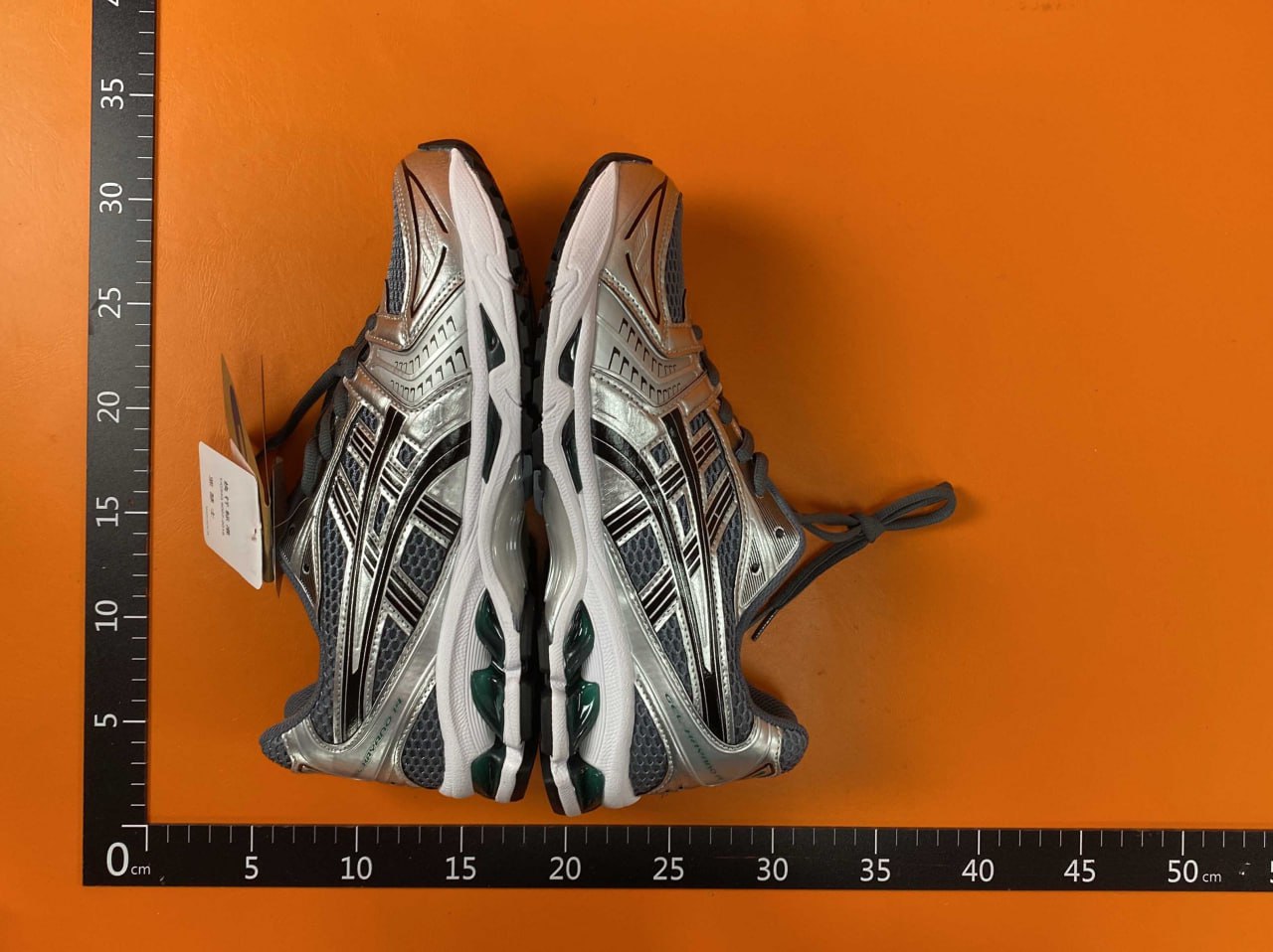  Asics Gel-Kayano 14 -3