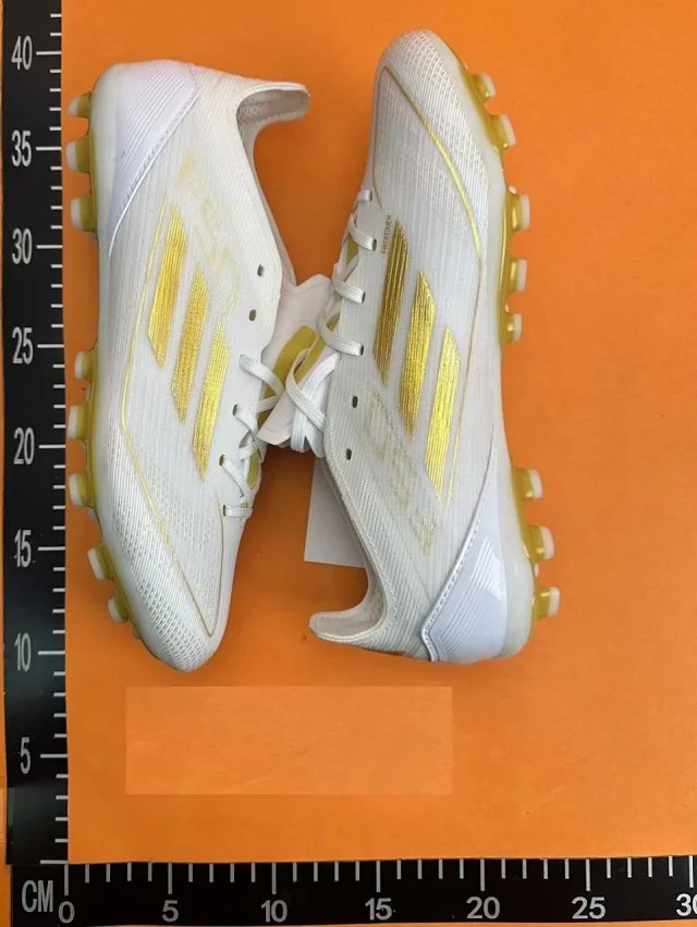  Adidas1 -4