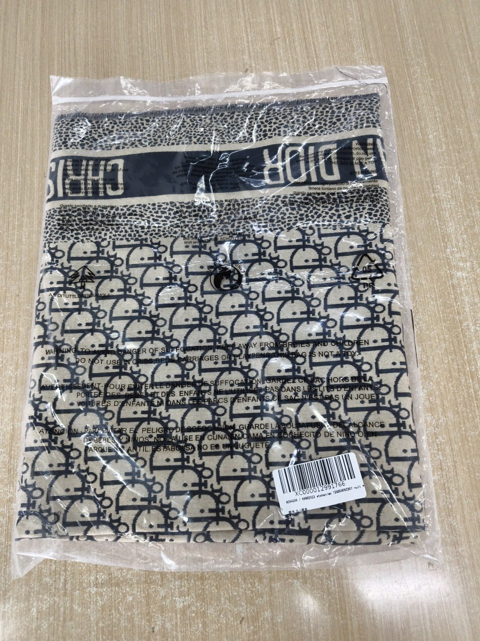 Dior scarf -2