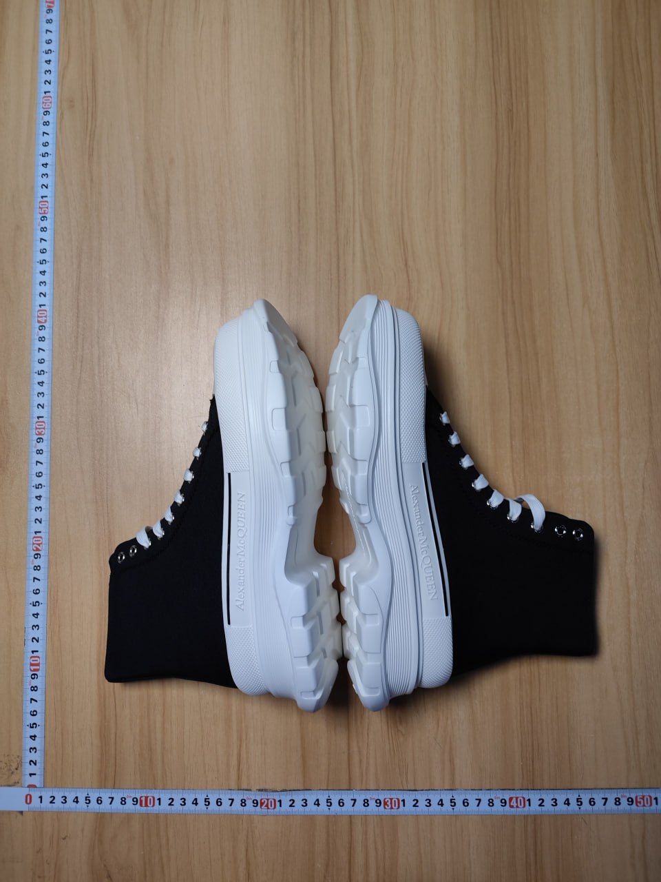  Alexander McQueen -2