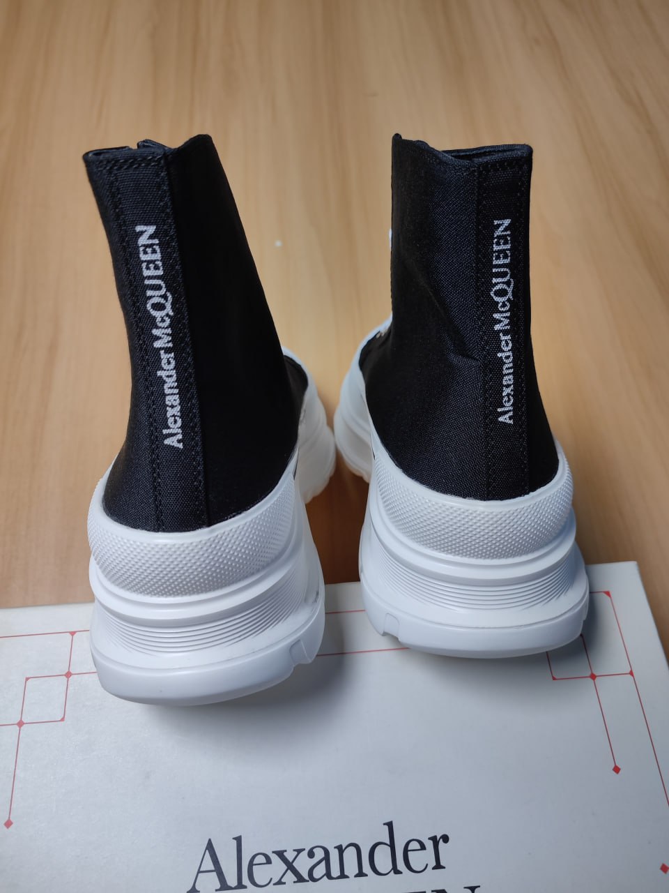  Alexander McQueen -4