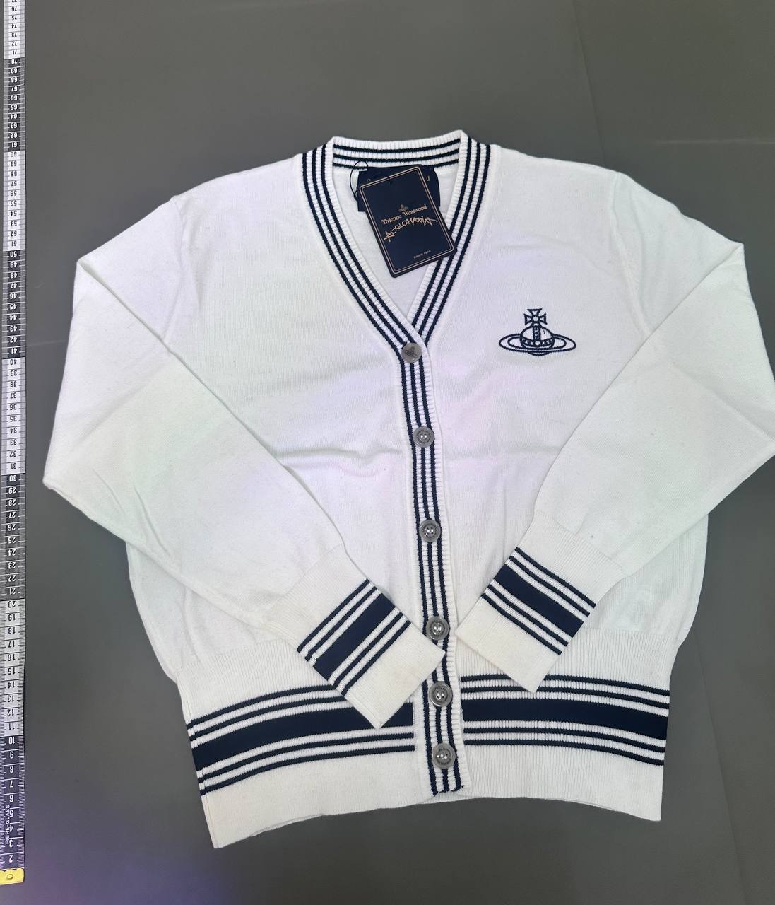   vivienne  -3