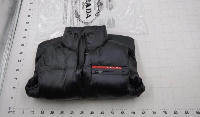 Chaleco Prada -3