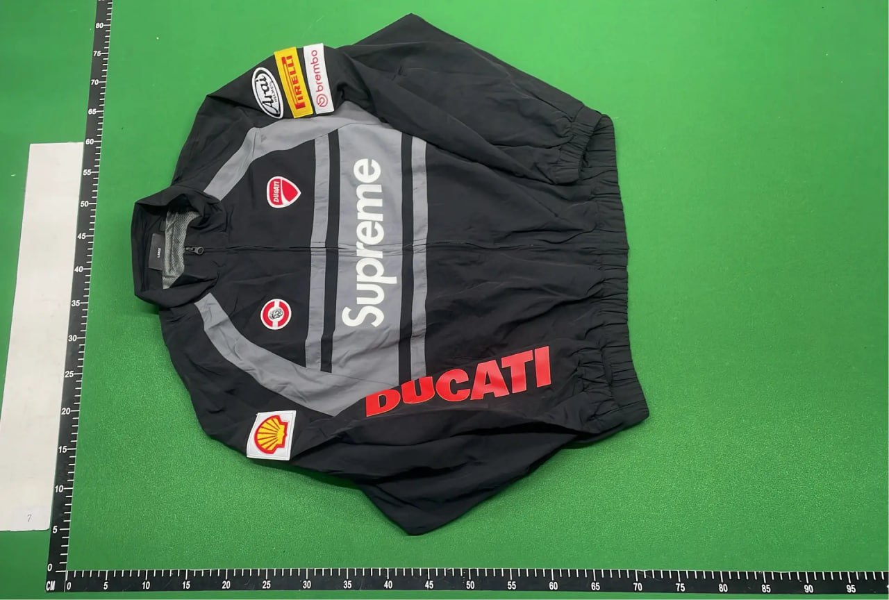 Supreme x Ducati  -2