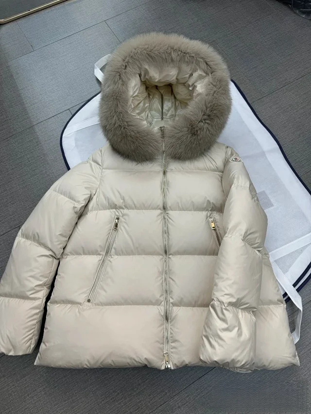 Moncler Laichefur Down Jacket -2