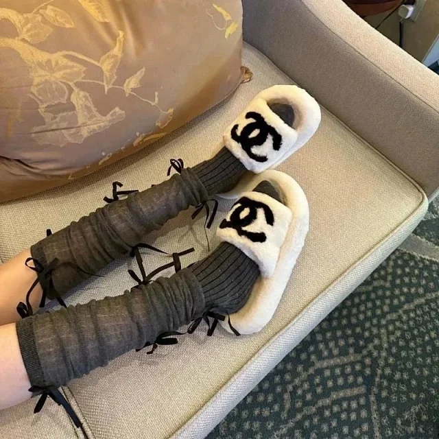 Chanel slippers1 -3