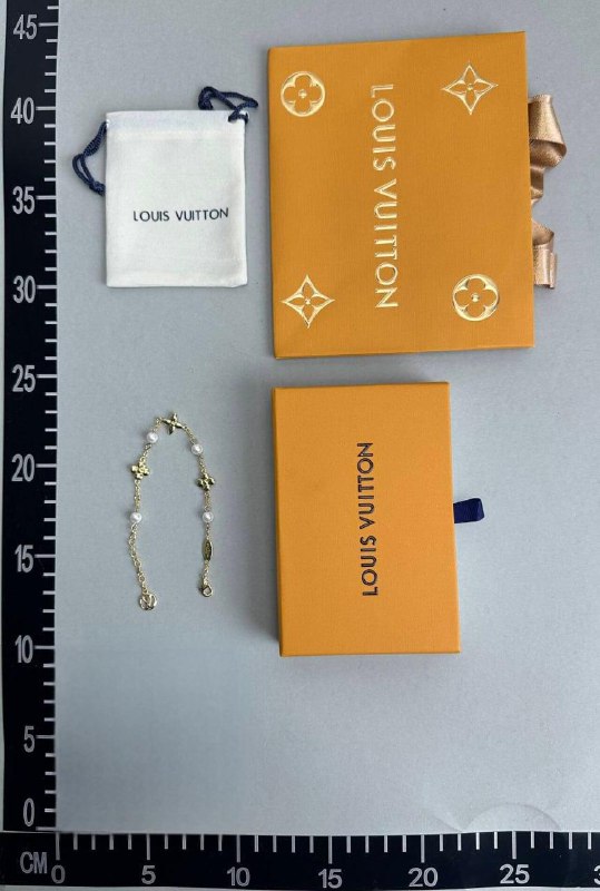  LV  bracelet -2