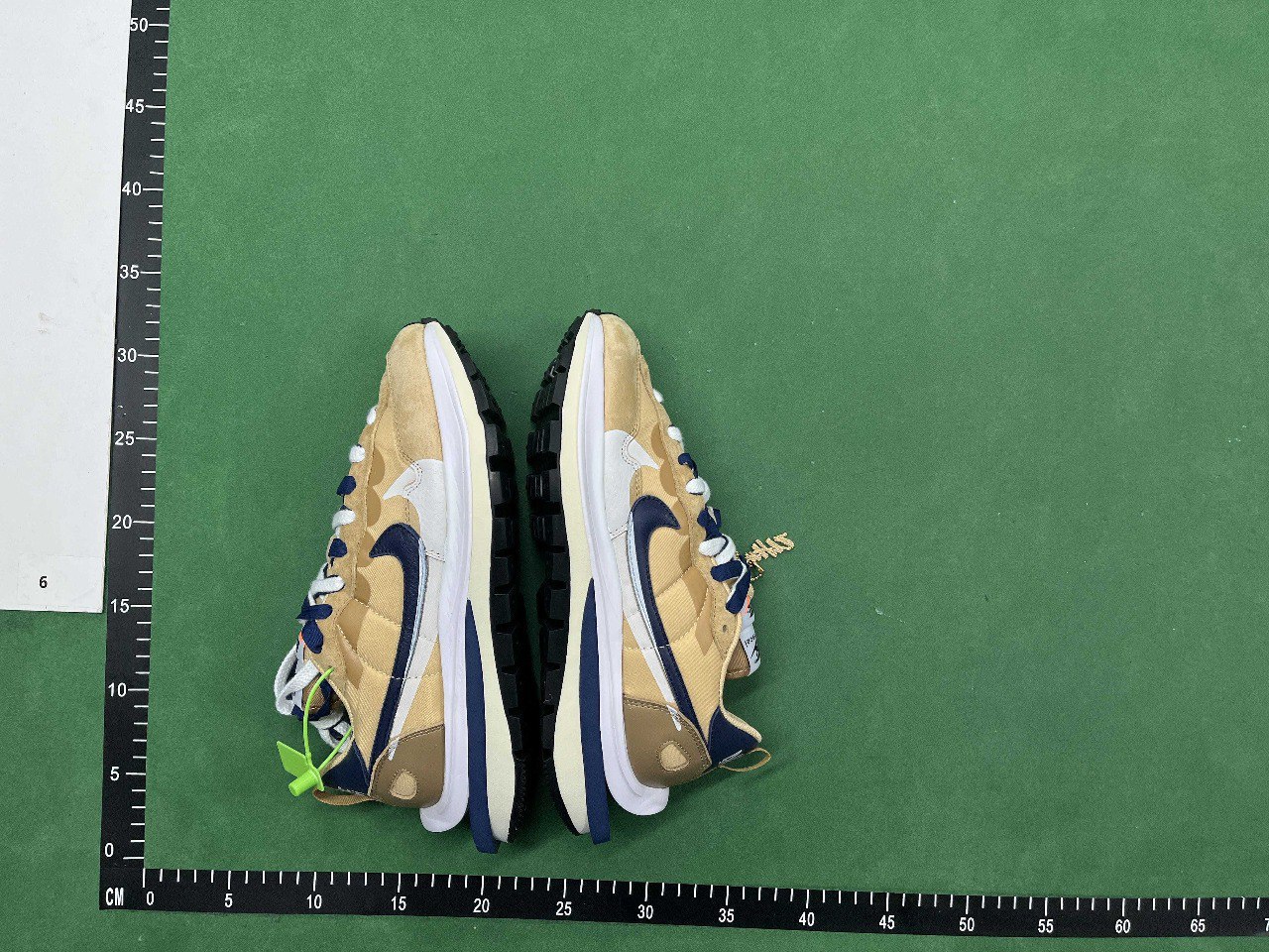  nike sacai shoes -2