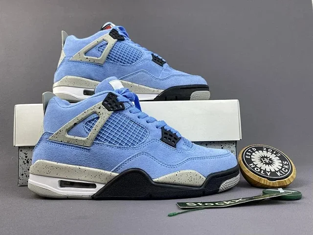  NIKE AIR JORDAN 4
