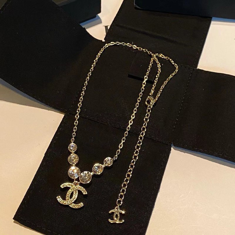 Chanel necklace -2