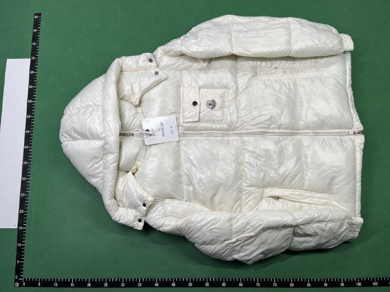    Moncler down jacket   (40 CP) -3