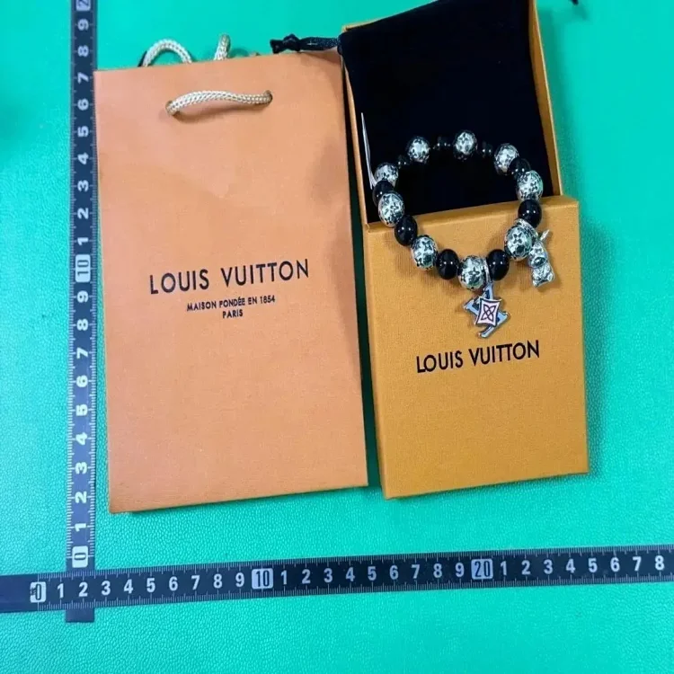   Louis Vuitton LV Thai silver
