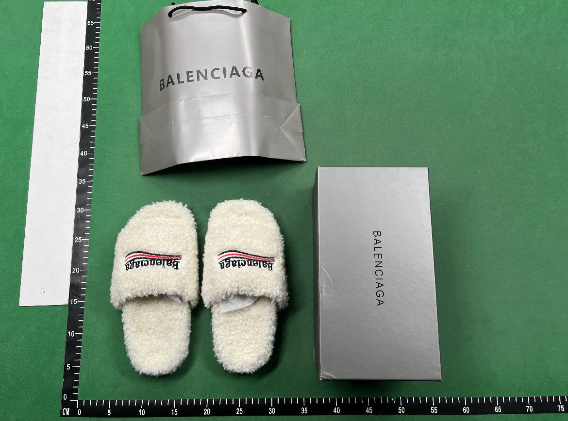   Balenciaga Fluffy Slippers [5 styles] -2