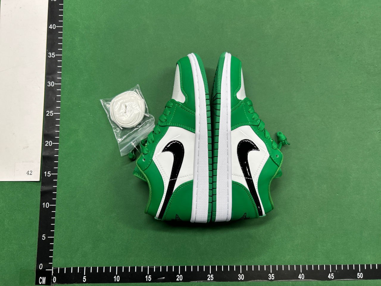   Air Jordan 1 Low OG Sneakers [12 styles] -4
