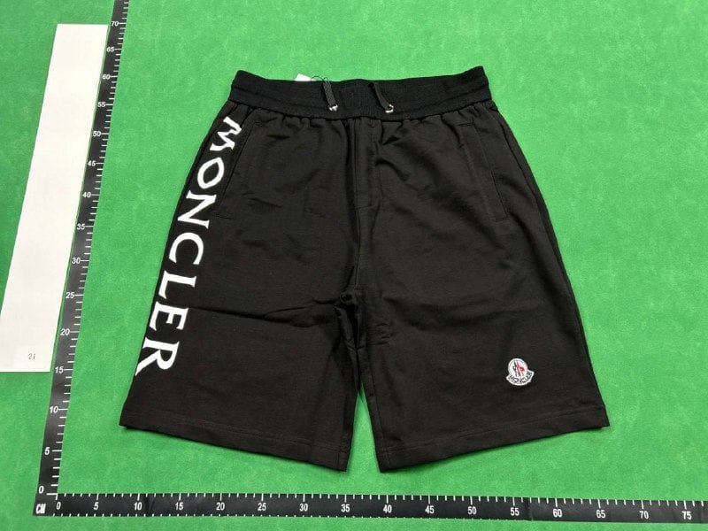 Moncler shorts  (23 CP) -5