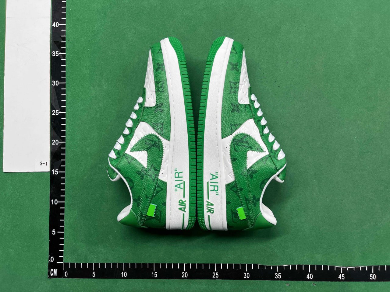 NIKE   AF1 -3