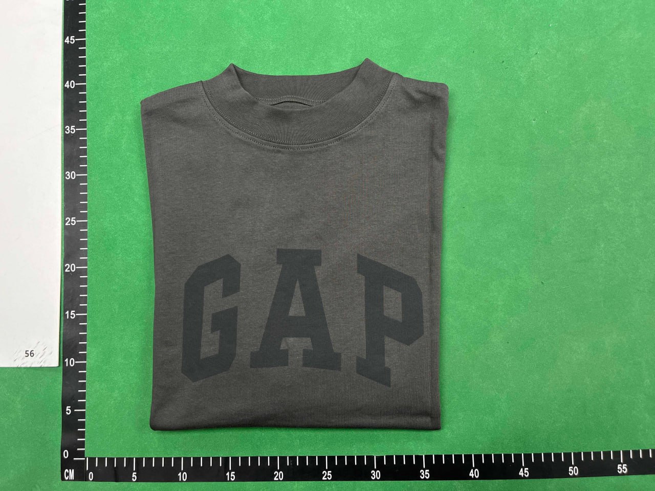 TEE YEEZY GAP -2