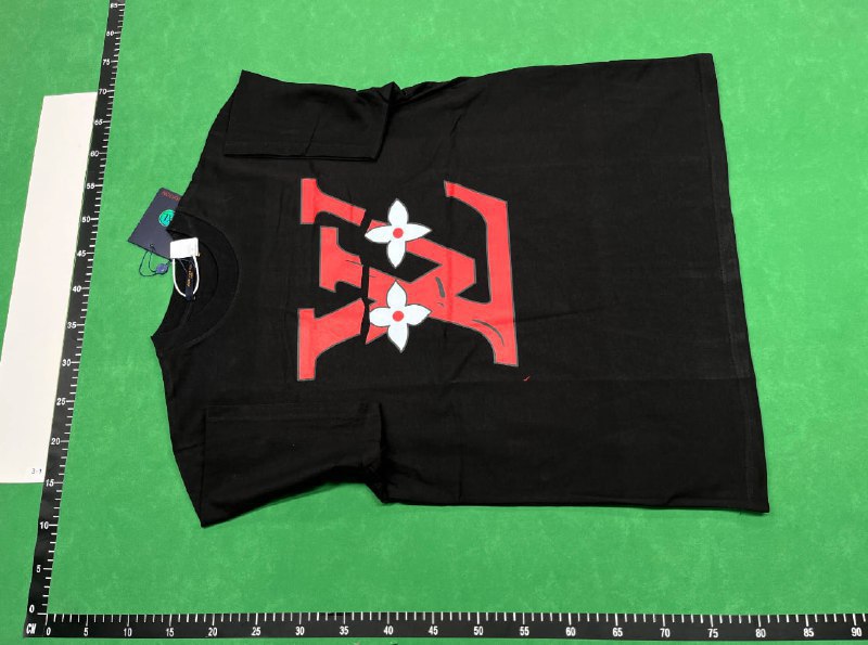   Louis Vuitton T-shirts  -2