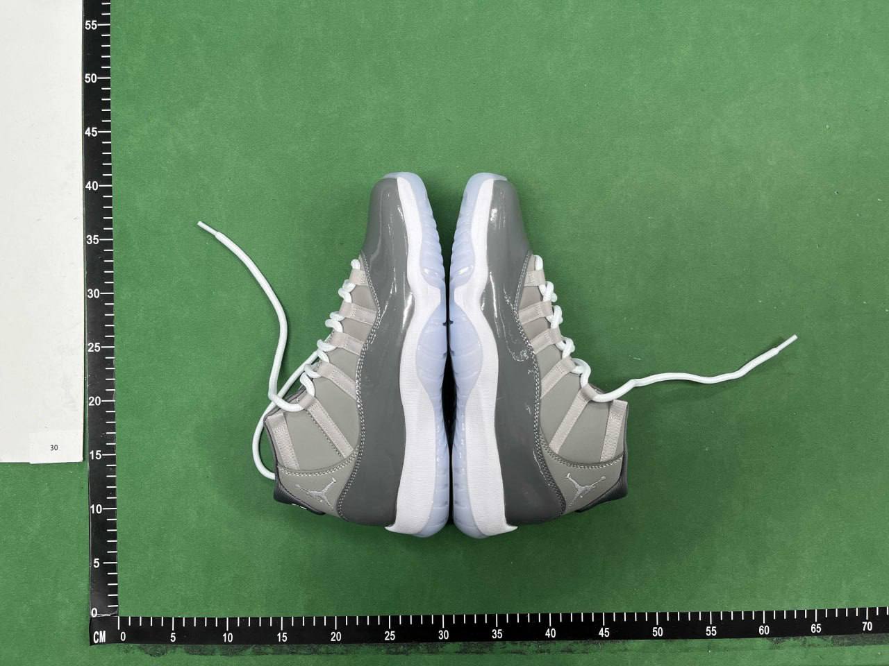   AJ 11 Retro -5