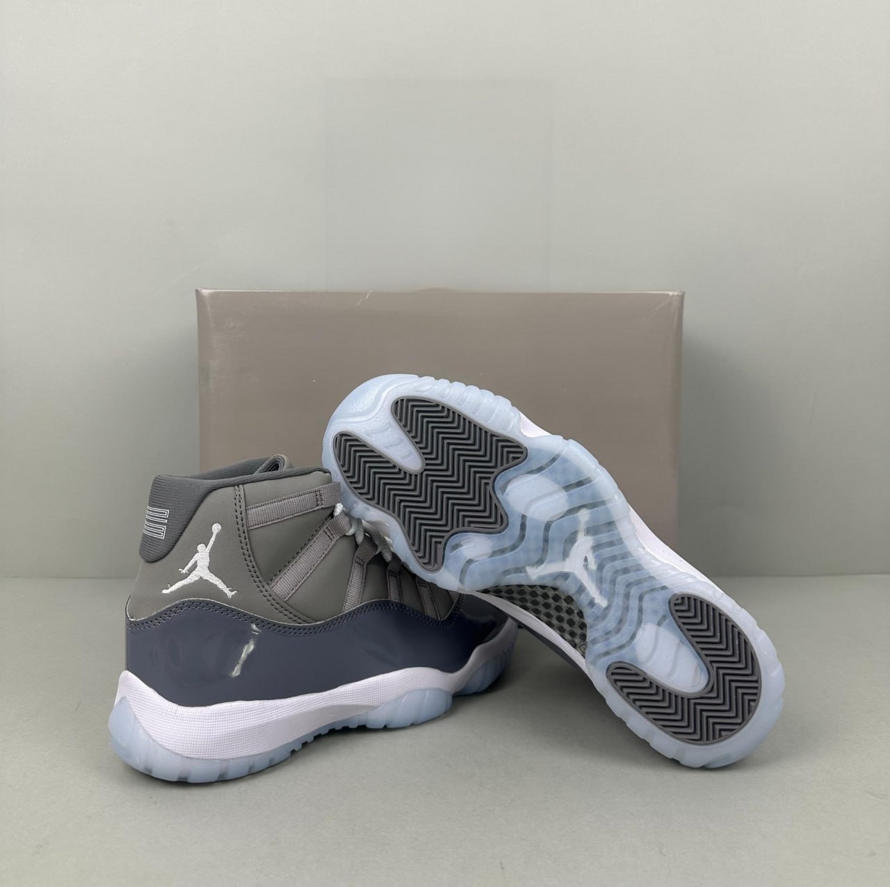  NIKE AIR JORDAN 11 -2