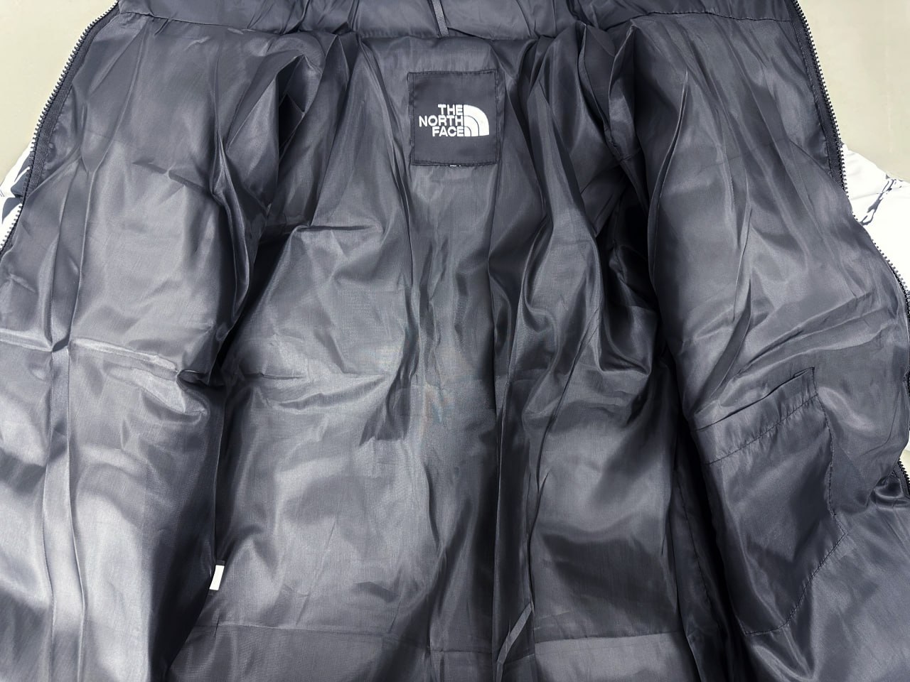 The North Face Quilted Jacket1 -3