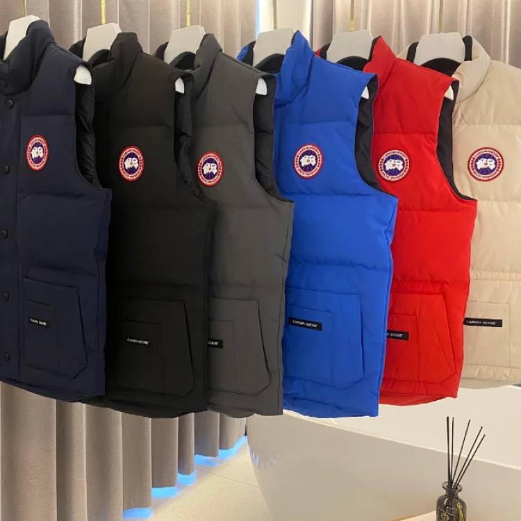 Canada Goose Vest1