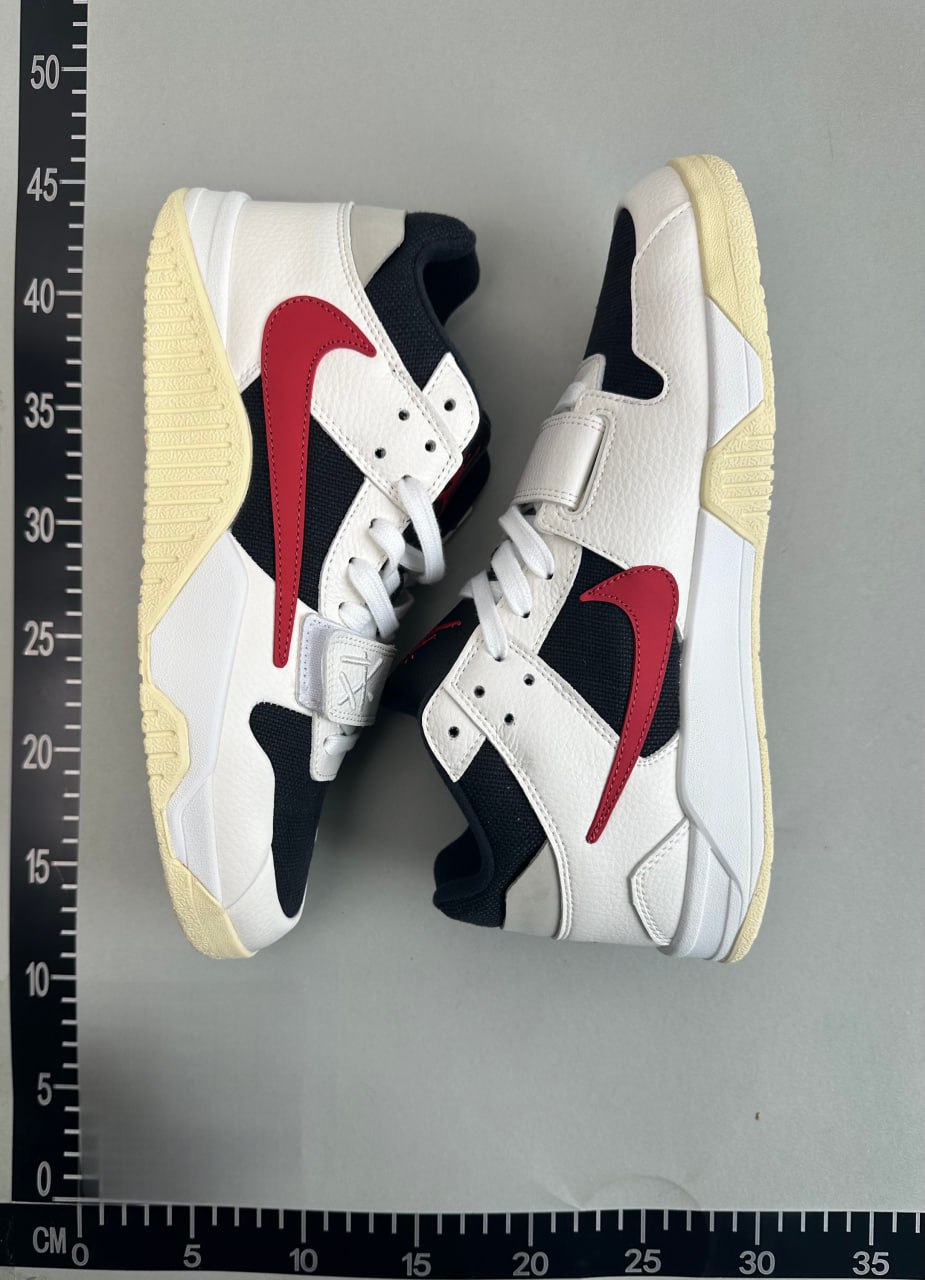 Jordan 1 Low x Travis Scott -4