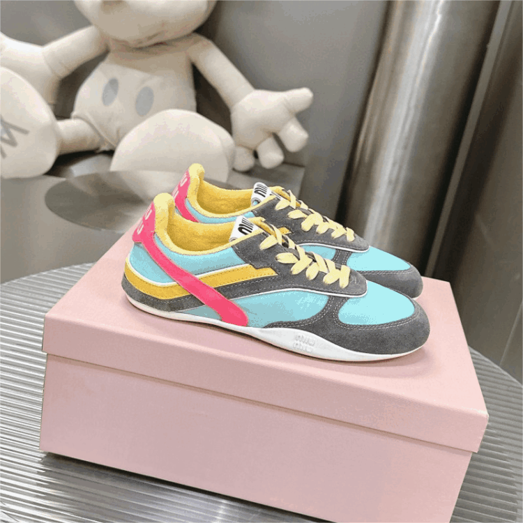   Miu Miu MAYA Sneakers [3 sty
