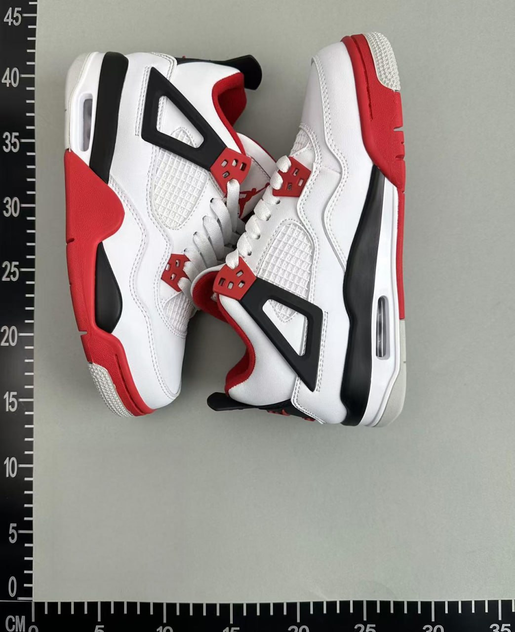 Jordan 4 -3
