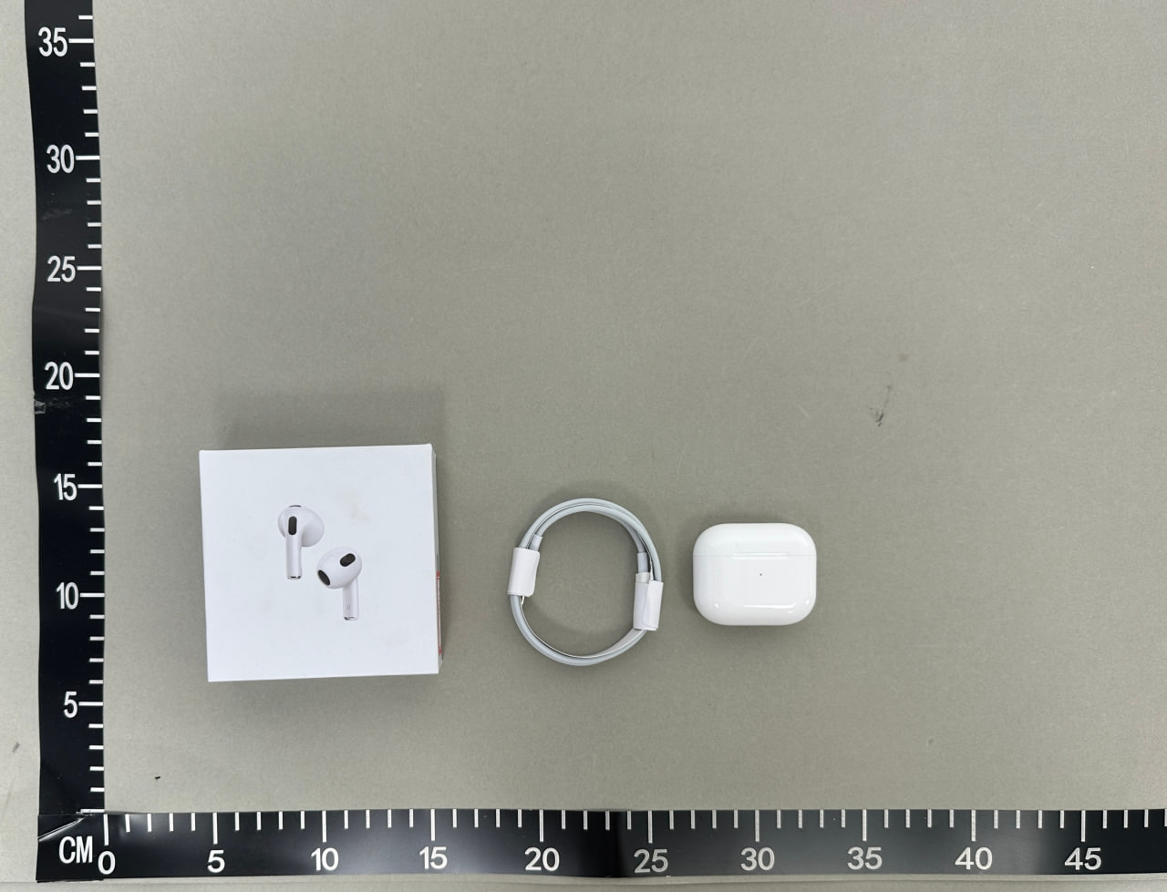   Airpods Pro 4 -2