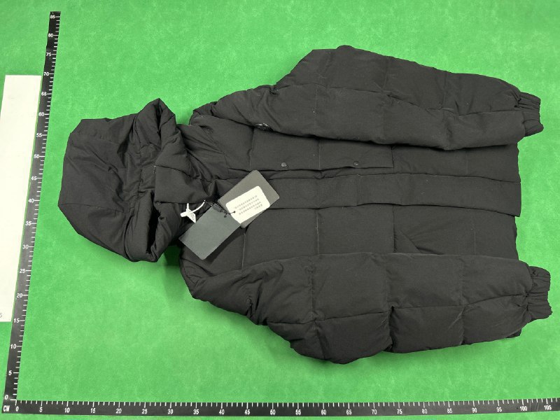  Moncler Puffer Jacket -2