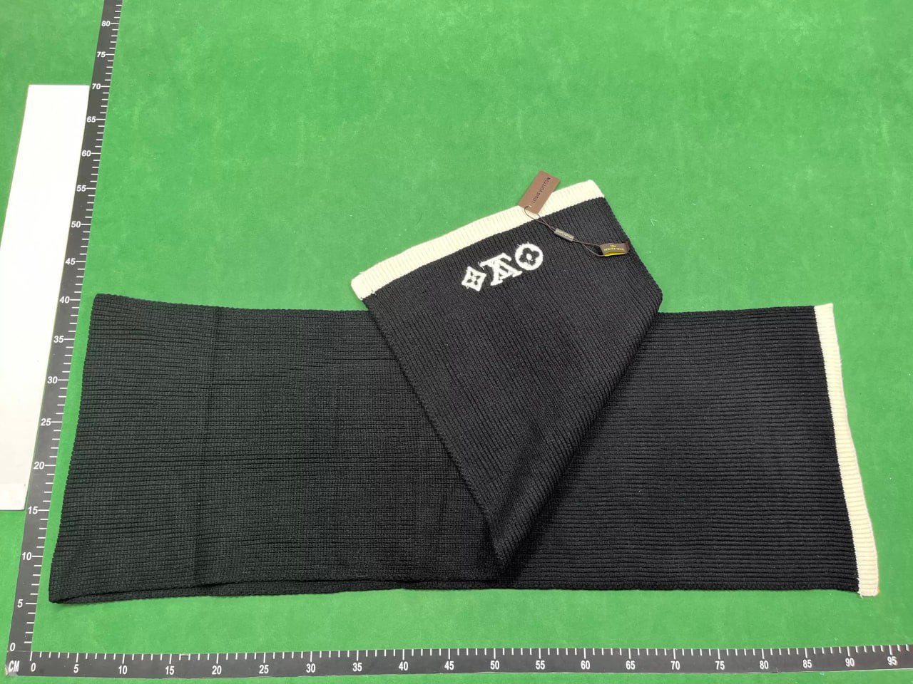 Burberry/LV Scarf -5