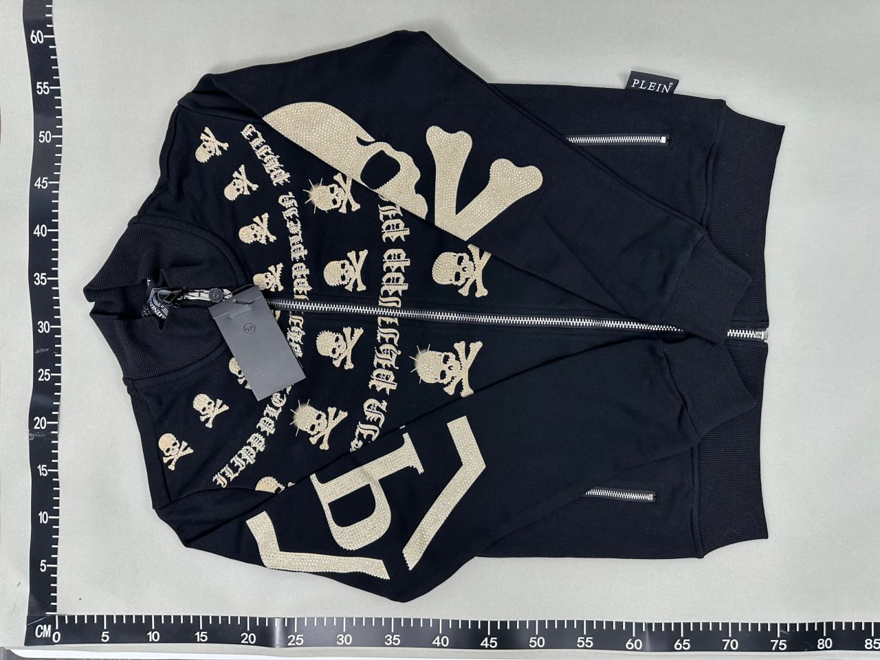 qp suit -3