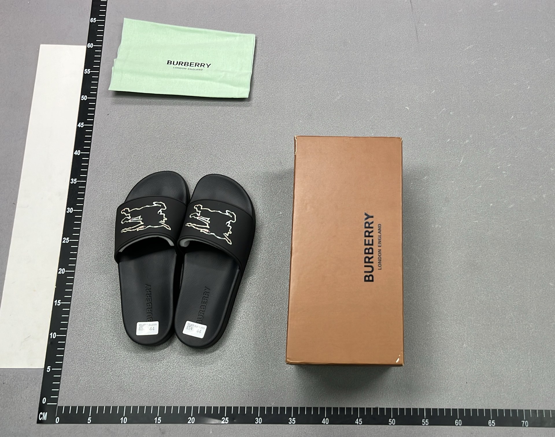  Burberry Classic Check Slides -4