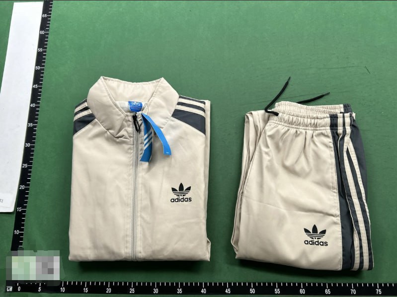 Adidas suit -4