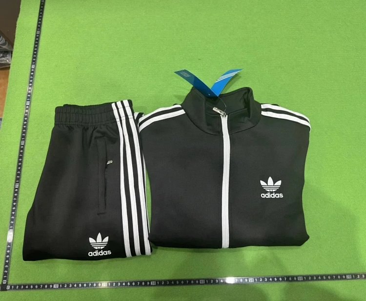 Adidas suit -3