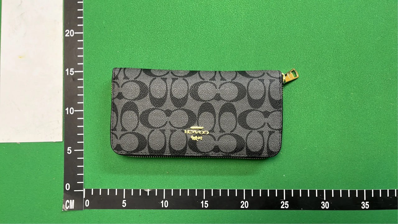  Coach Wallet -2