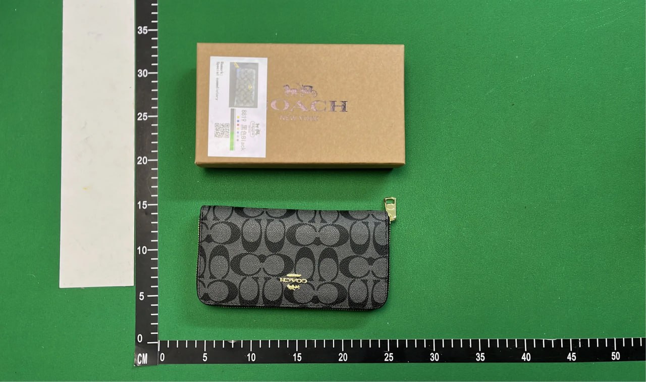  Coach Wallet -4