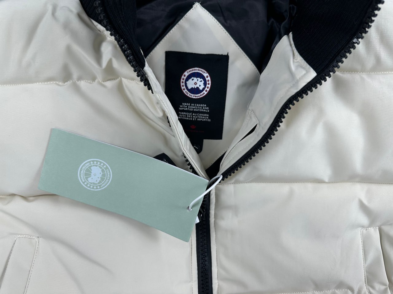  Canada Goose Puffer -2