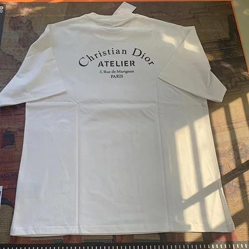 DIOR T-shirt
