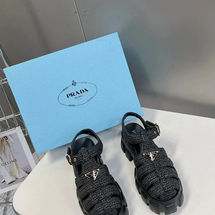 prada  slippers
