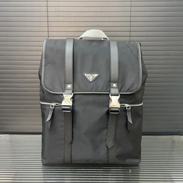 Dior / GUCCI / PRADA Backpack -3