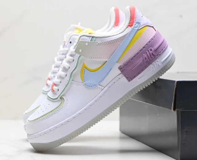 NIKE WMNS Air Force 1 Shadow -2