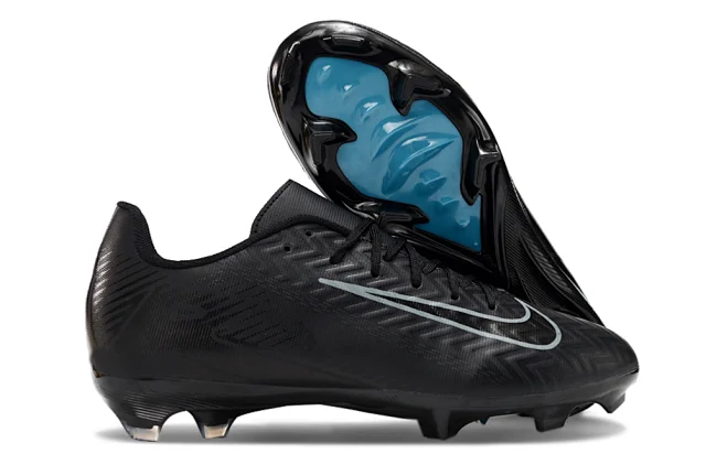 NIKE Soccer shoes -4