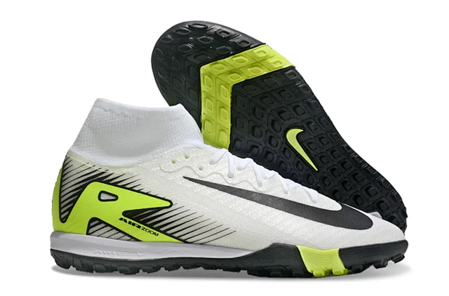   NIKE Soccer shoes -2
