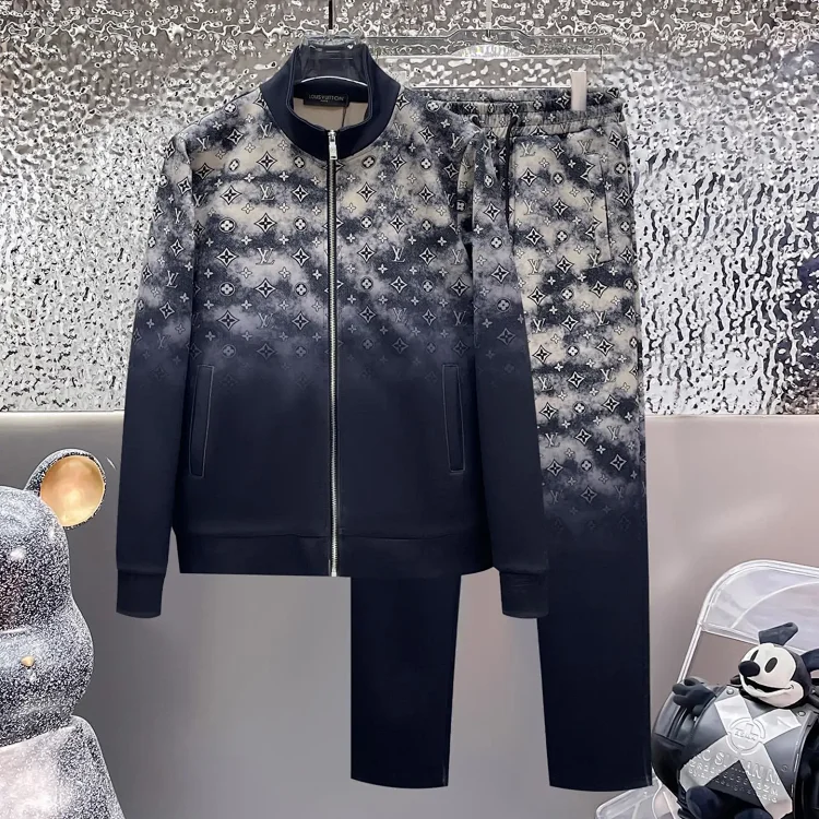 LV suit -2