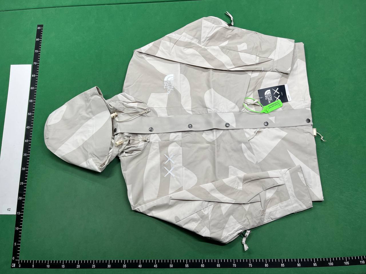 ARC’TERYX. Jacket -5