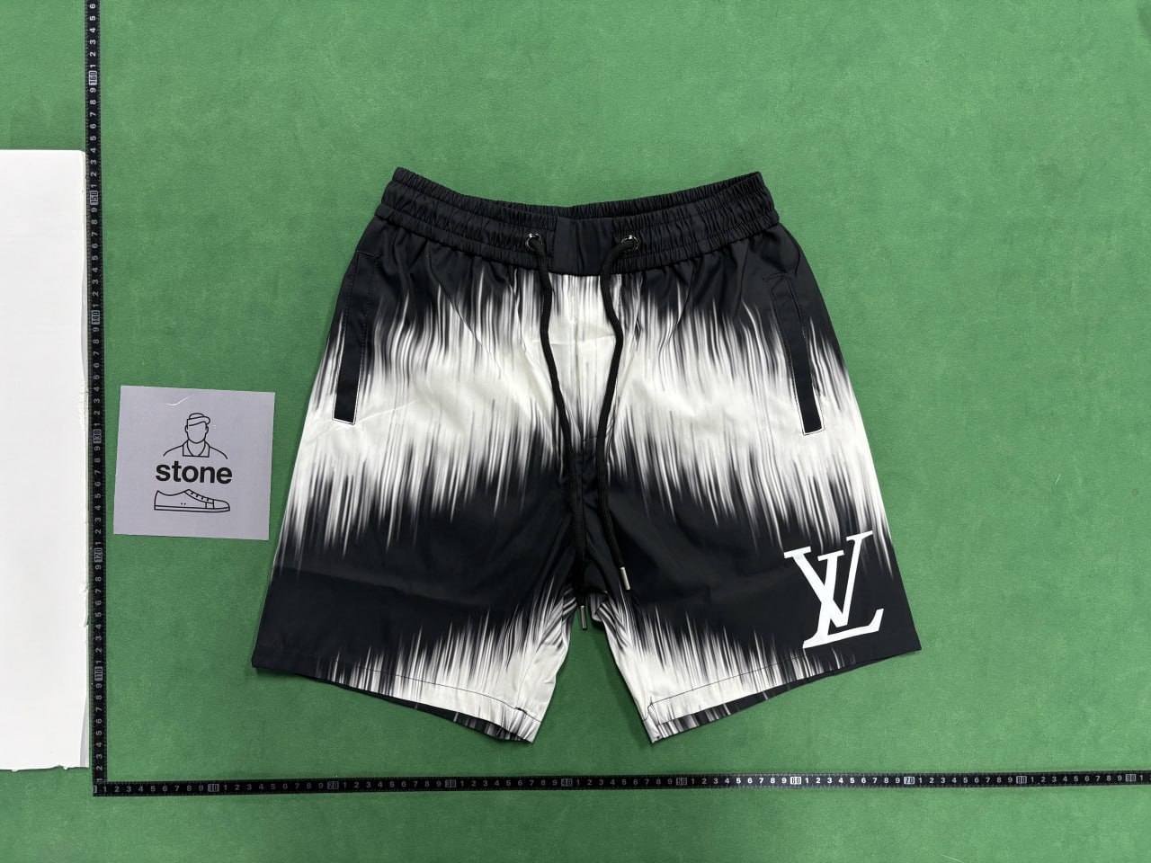 Louis Vuitton shorts -2