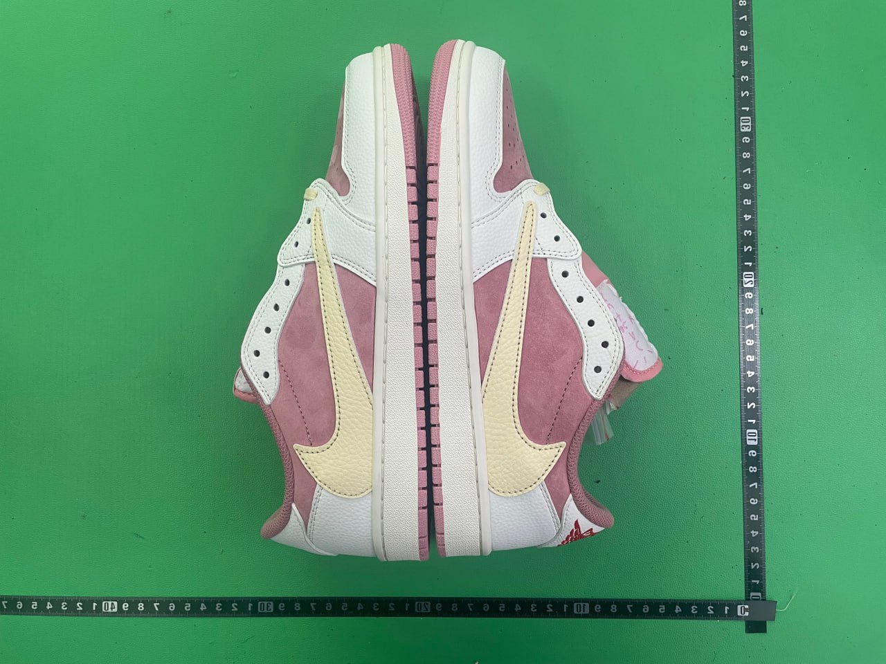  Air Jordan 1 Low x Travis Scott -3